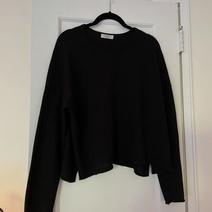Aritzia cropped sweater size 3 (large)